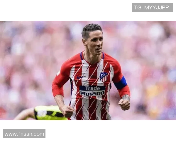 足球明星同款项链时尚潮流引领者让你瞬间成为球场焦点